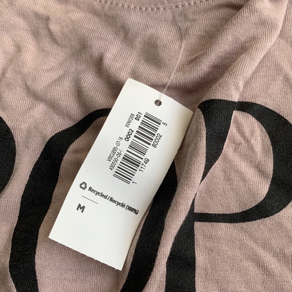 Old Navy Pop Fizz Clink tshirt - Picture 6 of 6